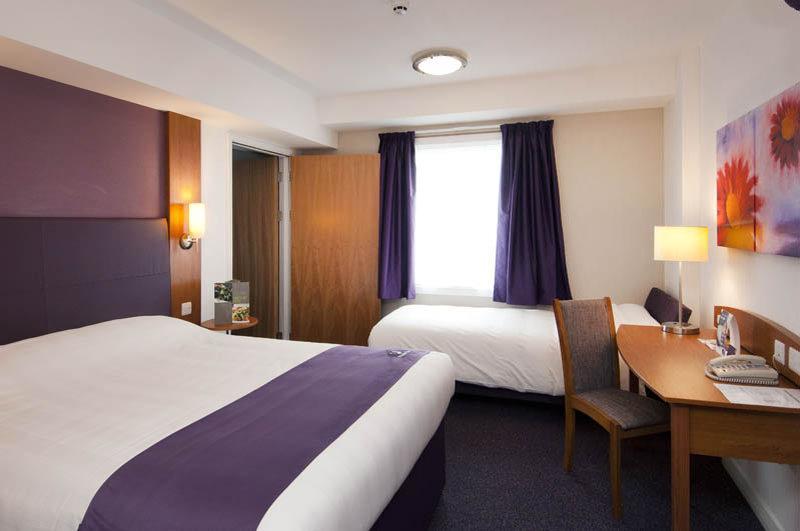 Premier Inn Blackpool East Bagian luar foto